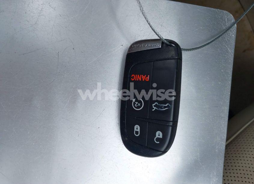 Photo 11 of 2013 Chrysler 300c AWD (VIN 2C3CCAKT2DH646633)