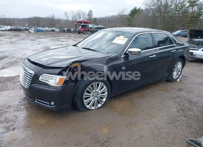 Photo 2 of 2013 Chrysler 300c AWD (VIN 2C3CCAKT2DH646633)