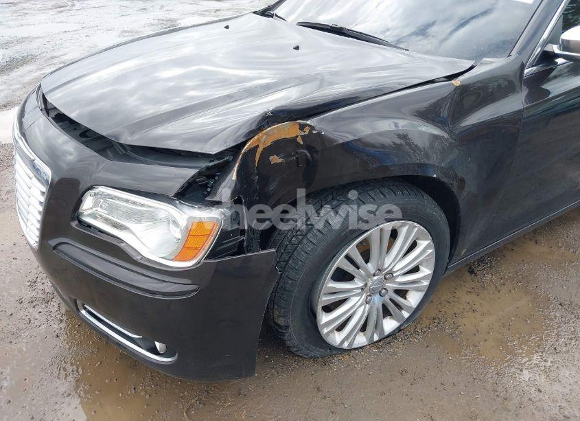 Photo 6 of 2013 Chrysler 300c AWD (VIN 2C3CCAKT2DH646633)