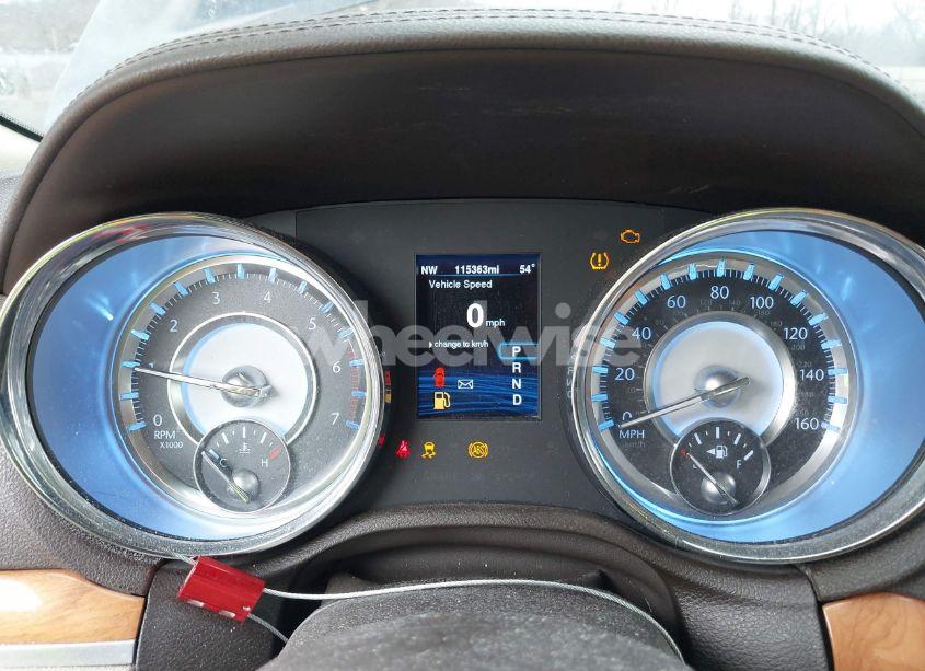 Photo 7 of 2013 Chrysler 300c AWD (VIN 2C3CCAKT2DH646633)