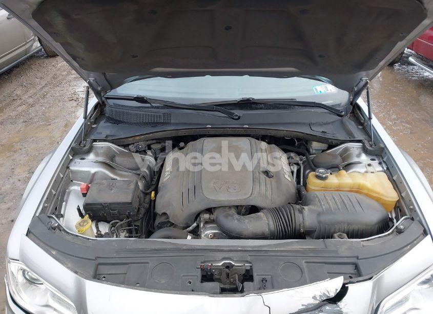 Photo 10 of 2013 Chrysler 300c AWD (VIN 2C3CCAKT4DH667127)