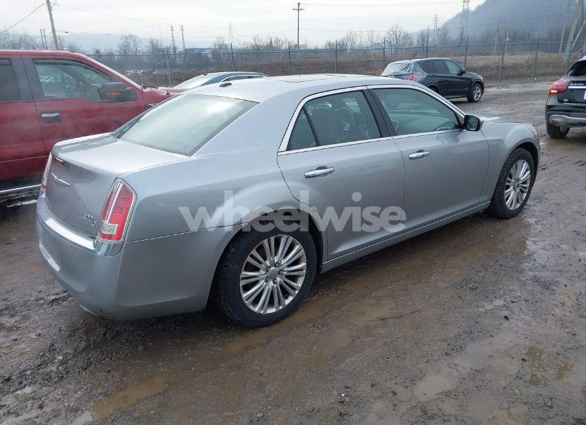 Photo 4 of 2013 Chrysler 300c AWD (VIN 2C3CCAKT4DH667127)