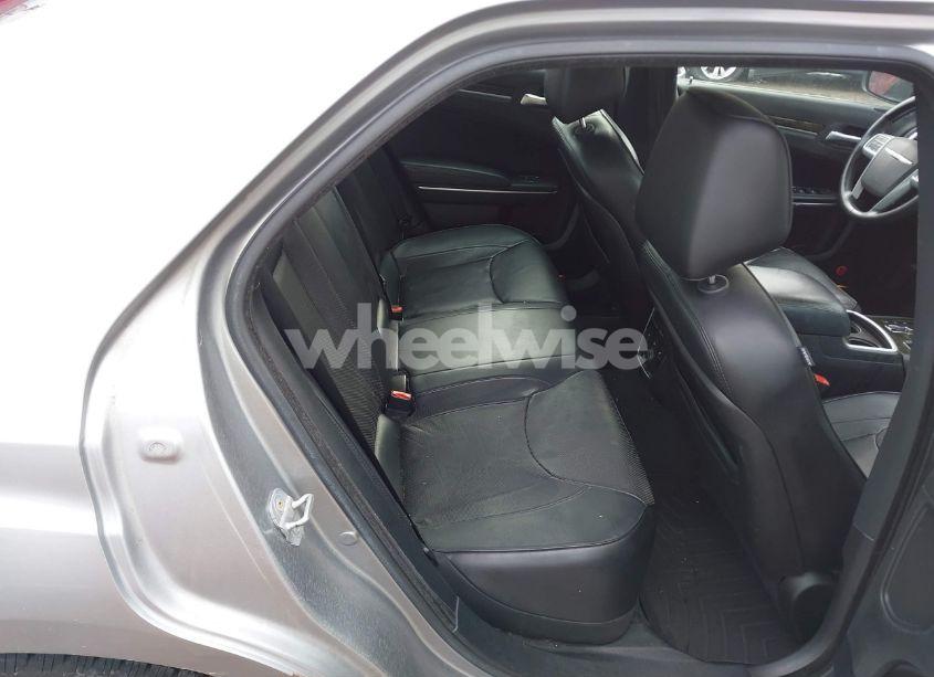 Photo 8 of 2013 Chrysler 300c AWD (VIN 2C3CCAKT4DH667127)