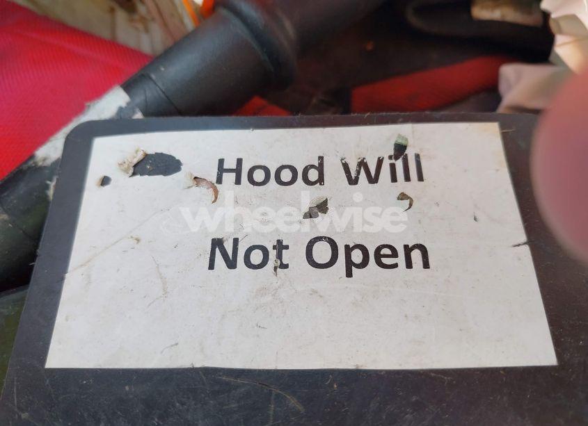 Photo 10 of 2013 Chrysler 300c AWD (VIN 2C3CCAKT6DH744998)