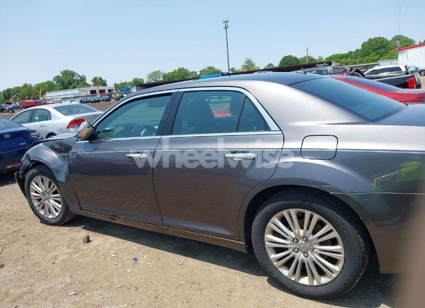 Photo 14 of 2013 Chrysler 300c AWD (VIN 2C3CCAKT6DH744998)