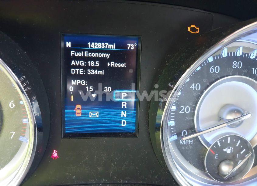 Photo 15 of 2013 Chrysler 300c AWD (VIN 2C3CCAKT6DH744998)