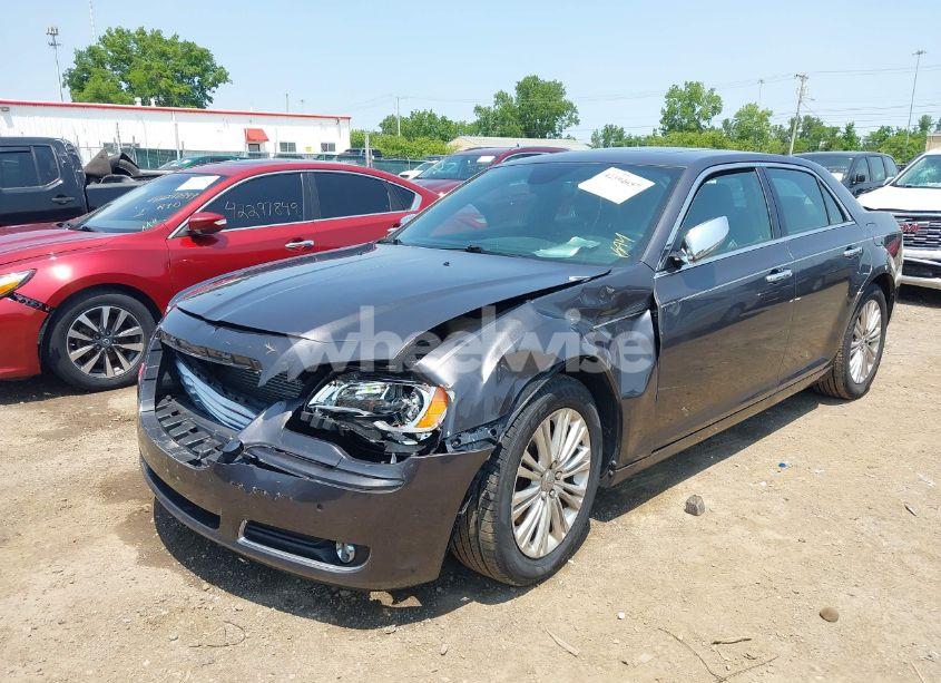 Photo 6 of 2013 Chrysler 300c AWD (VIN 2C3CCAKT6DH744998)