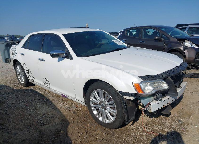 2013 Chrysler 300c AWD (VIN 2C3CCAKT8DH505338) main photo