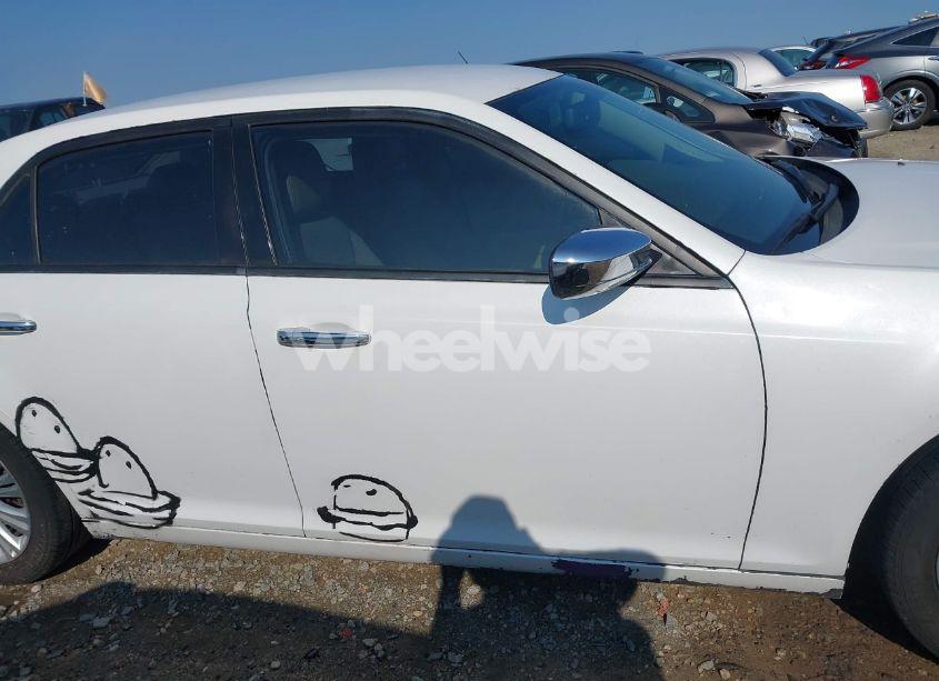 Photo 14 of 2013 Chrysler 300c AWD (VIN 2C3CCAKT8DH505338)