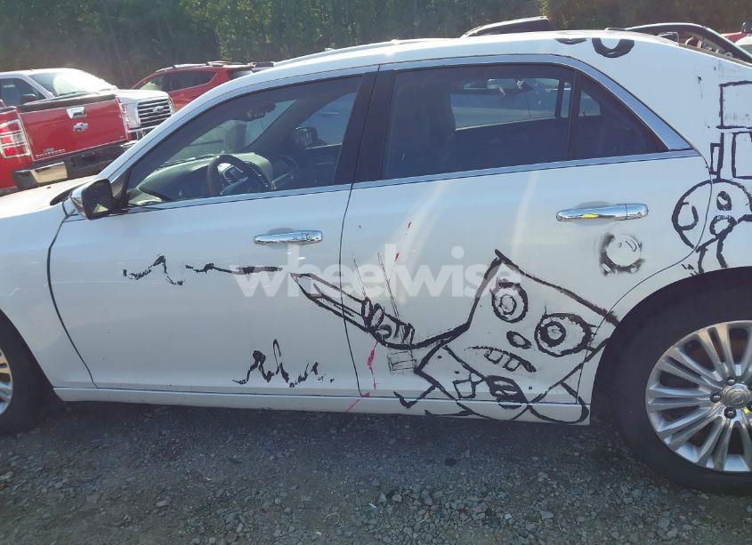 Photo 15 of 2013 Chrysler 300c AWD (VIN 2C3CCAKT8DH505338)