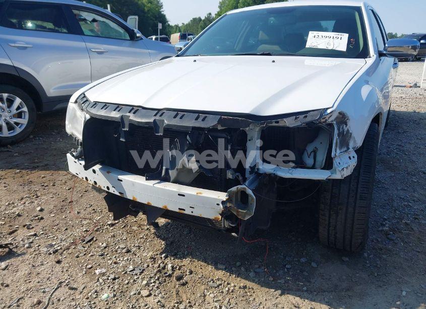 Photo 6 of 2013 Chrysler 300c AWD (VIN 2C3CCAKT8DH505338)