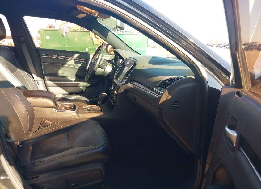 Photo 5 of 2013 Chrysler 300c AWD (VIN 2C3CCAKTXDH541452)