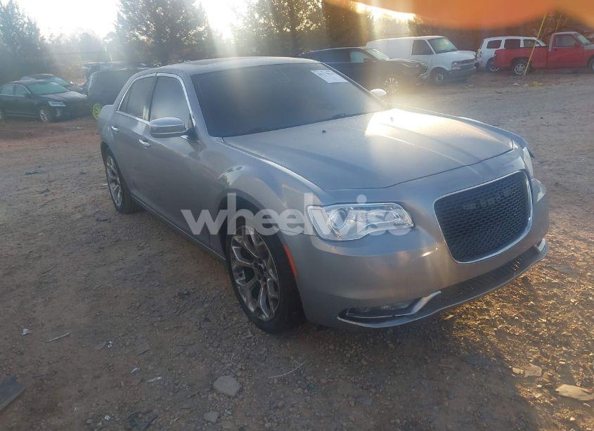 2016 Chrysler 300c PLATINUM (VIN 2C3CCAPG6GH167731) main photo