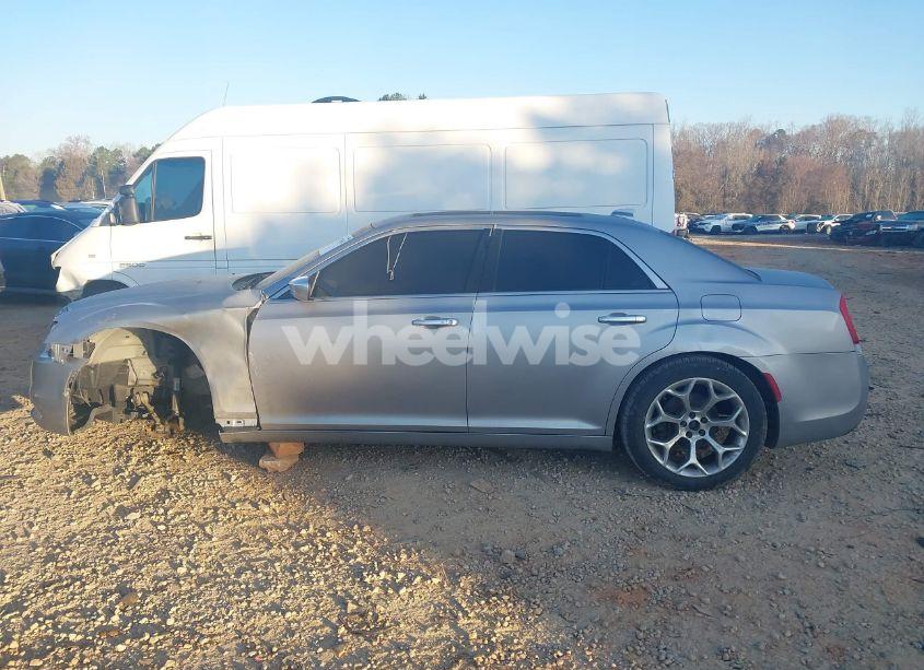 Photo 15 of 2016 Chrysler 300c PLATINUM (VIN 2C3CCAPG6GH167731)