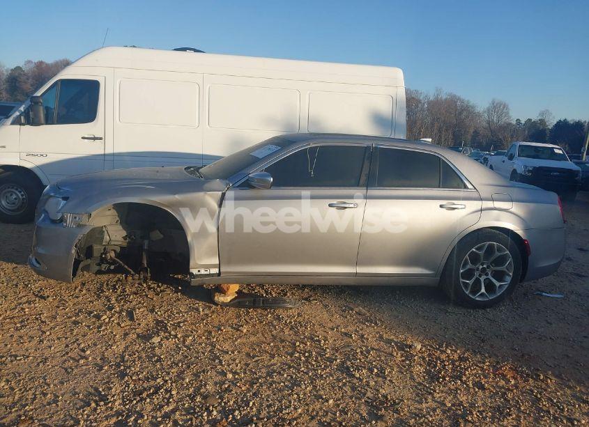 Photo 6 of 2016 Chrysler 300c PLATINUM (VIN 2C3CCAPG6GH167731)