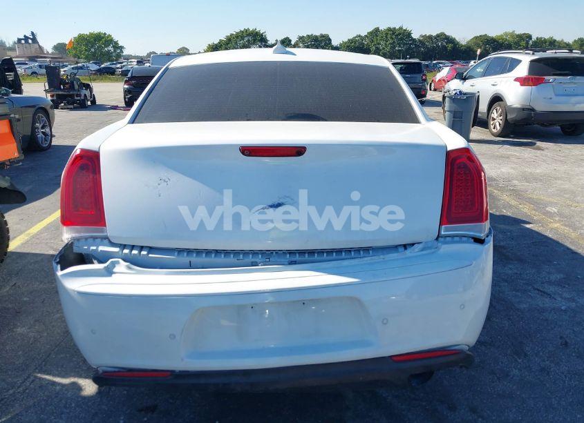 Photo 16 of 2016 Chrysler 300c PLATINUM (VIN 2C3CCAPT3GH295728)