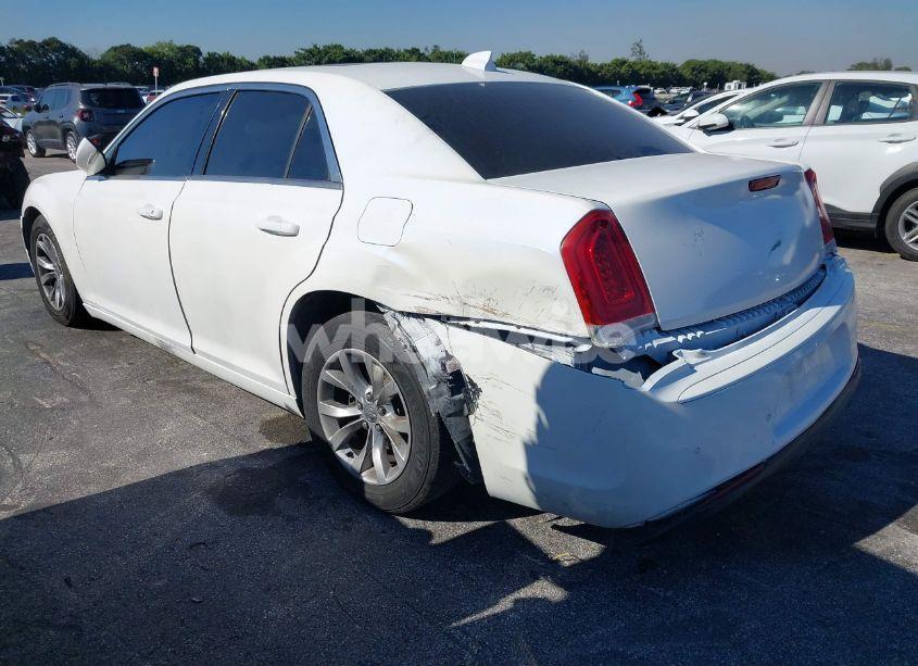 Photo 3 of 2016 Chrysler 300c PLATINUM (VIN 2C3CCAPT3GH295728)