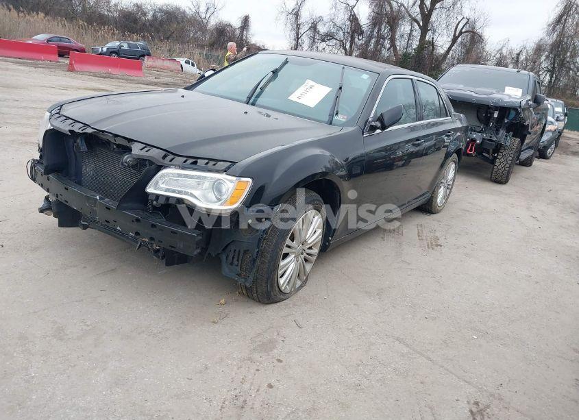 Photo 2 of 2014 Chrysler 300 (VIN 2C3CCARG0EH273747)