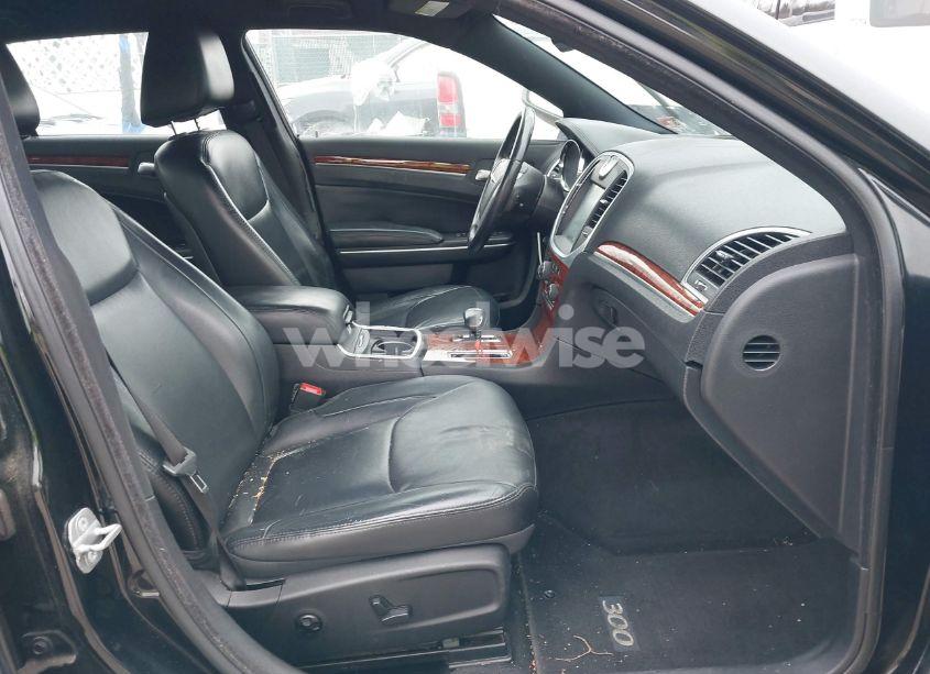 Photo 5 of 2014 Chrysler 300 (VIN 2C3CCARG0EH273747)