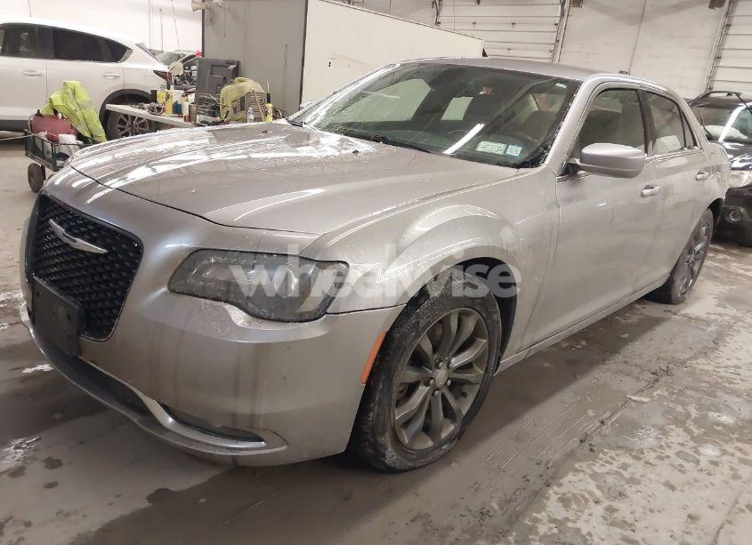 Photo 2 of 2016 Chrysler 300 LIMITED (VIN 2C3CCARG0GH170699)