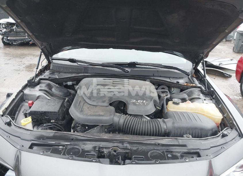 Photo 10 of 2016 Chrysler 300 LIMITED (VIN 2C3CCARG1GH321338)