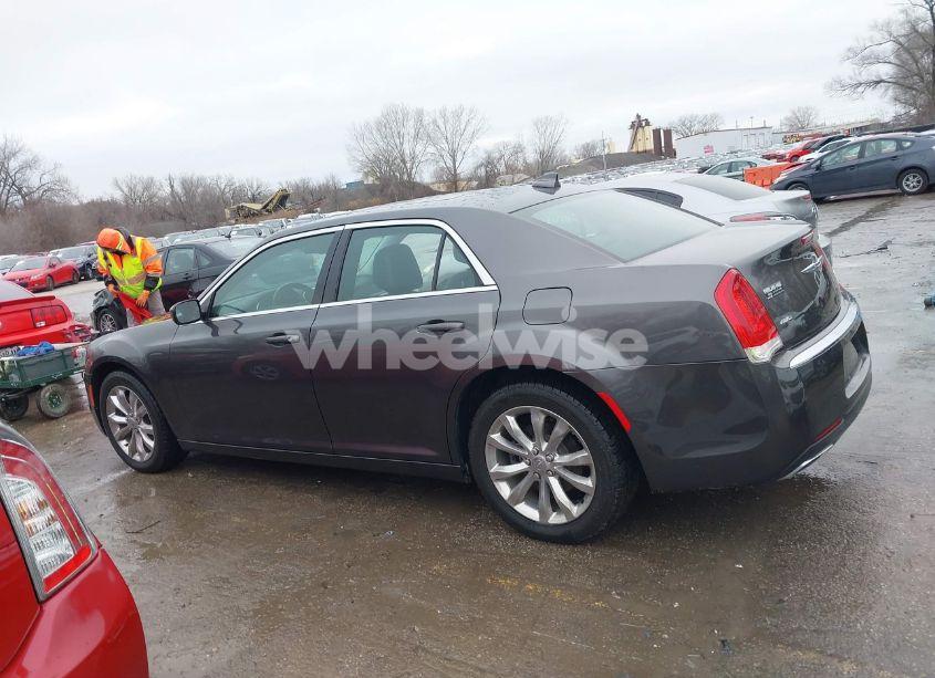 Photo 15 of 2016 Chrysler 300 LIMITED (VIN 2C3CCARG1GH321338)