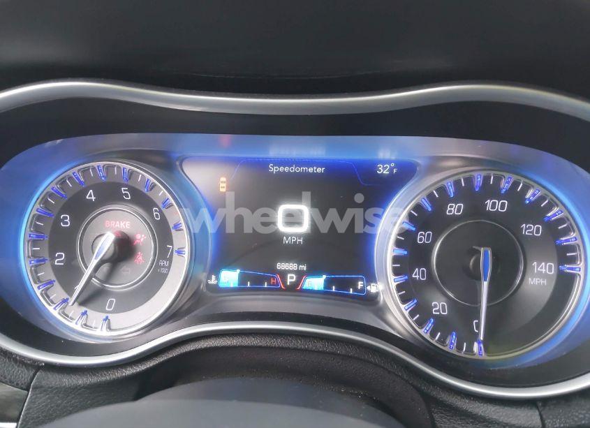 Photo 7 of 2016 Chrysler 300 LIMITED (VIN 2C3CCARG1GH321338)