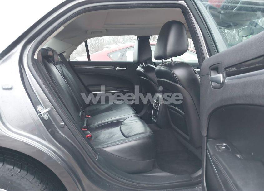 Photo 8 of 2016 Chrysler 300 LIMITED (VIN 2C3CCARG1GH321338)