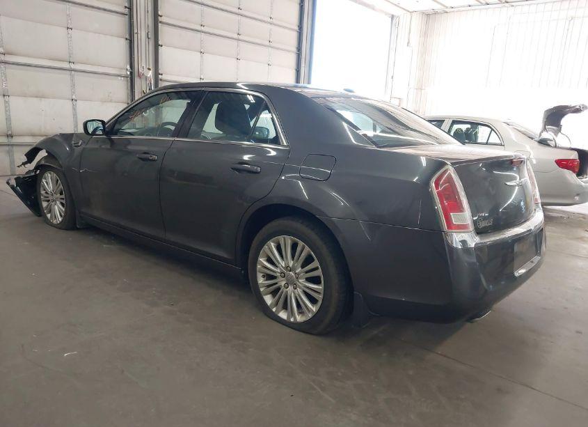 Photo 3 of 2013 Chrysler 300 MOTOWN (VIN 2C3CCARG2DH558786)