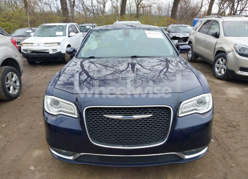 Photo 12 of 2015 Chrysler 300 LIMITED (VIN 2C3CCARG2FH831535)