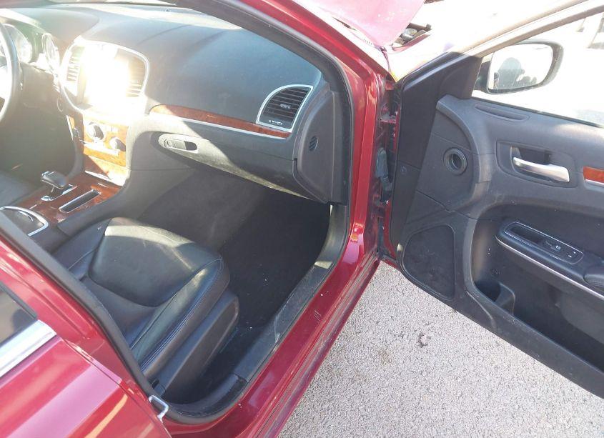 Photo 5 of 2014 Chrysler 300 (VIN 2C3CCARG3EH128797)