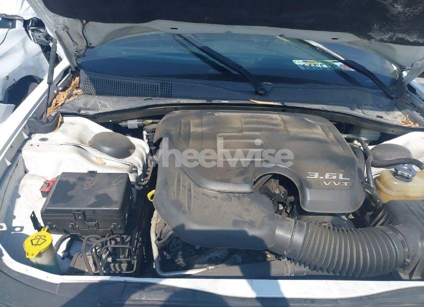 Photo 10 of 2014 Chrysler 300 (VIN 2C3CCARG3EH278621)