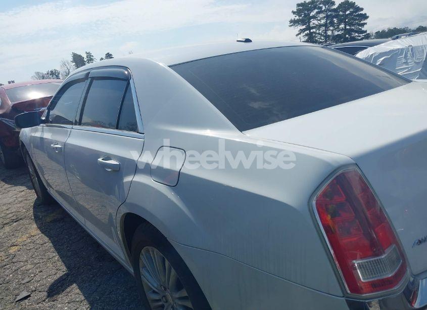 Photo 13 of 2014 Chrysler 300 (VIN 2C3CCARG3EH278621)