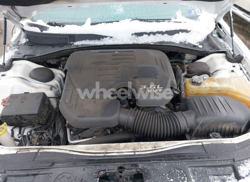 Photo 10 of 2014 Chrysler 300 (VIN 2C3CCARG3EH280451)