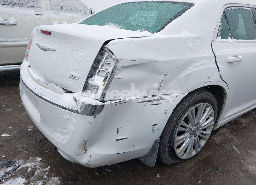 Photo 18 of 2014 Chrysler 300 (VIN 2C3CCARG3EH280451)