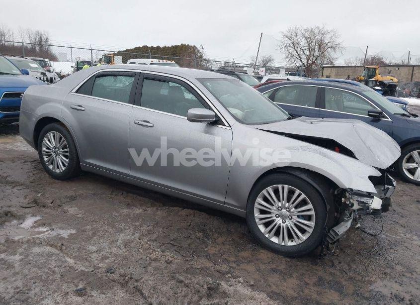2014 Chrysler 300 (VIN 2C3CCARG4EH148587) main photo