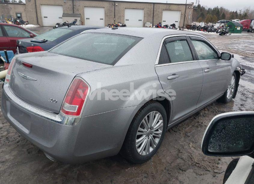 Photo 4 of 2014 Chrysler 300 (VIN 2C3CCARG4EH148587)