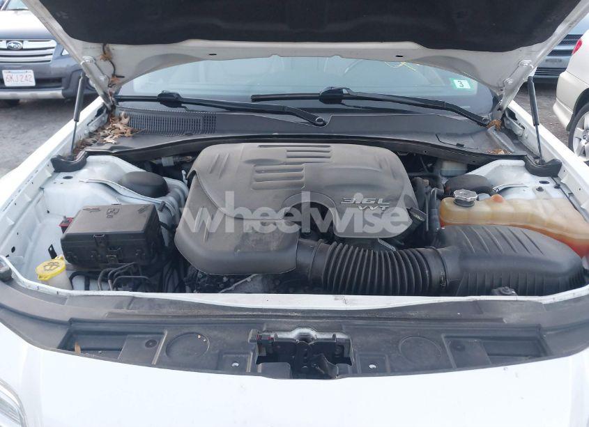 Photo 10 of 2014 Chrysler 300 (VIN 2C3CCARG4EH184392)