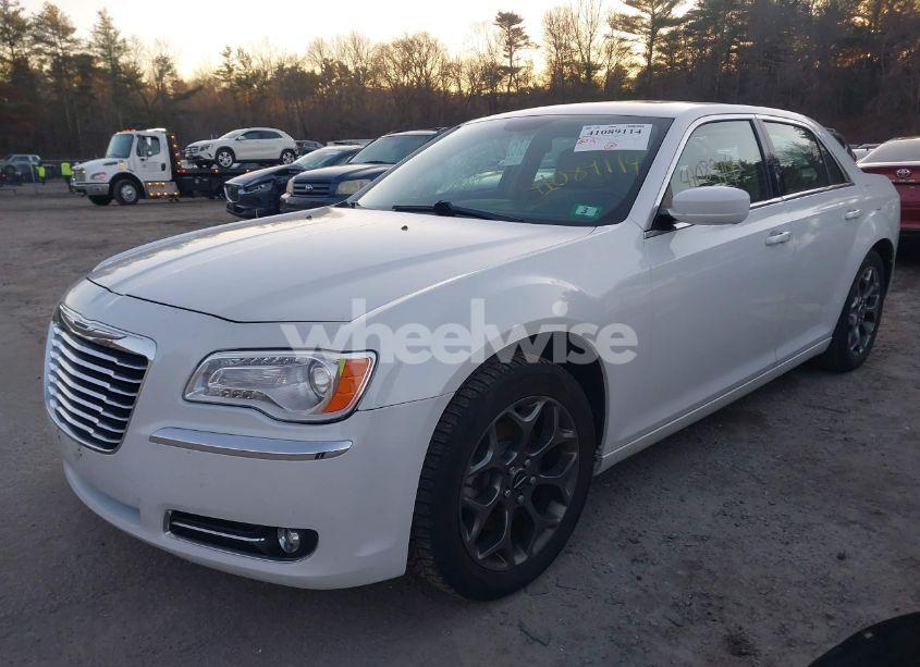 Photo 2 of 2014 Chrysler 300 (VIN 2C3CCARG4EH184392)