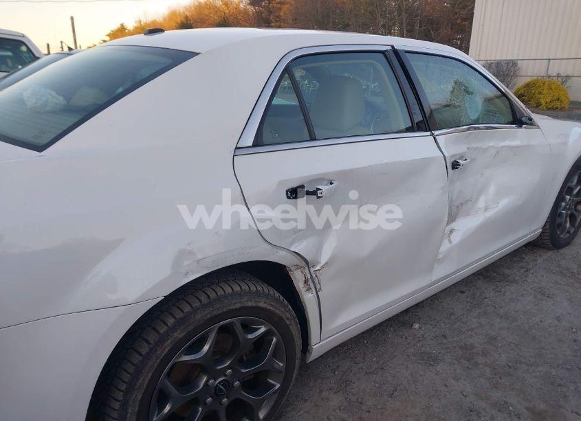 Photo 6 of 2014 Chrysler 300 (VIN 2C3CCARG4EH184392)