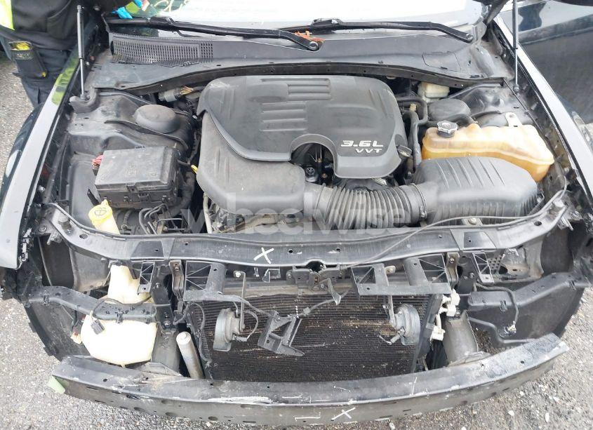 Photo 10 of 2014 Chrysler 300 (VIN 2C3CCARG4EH341886)