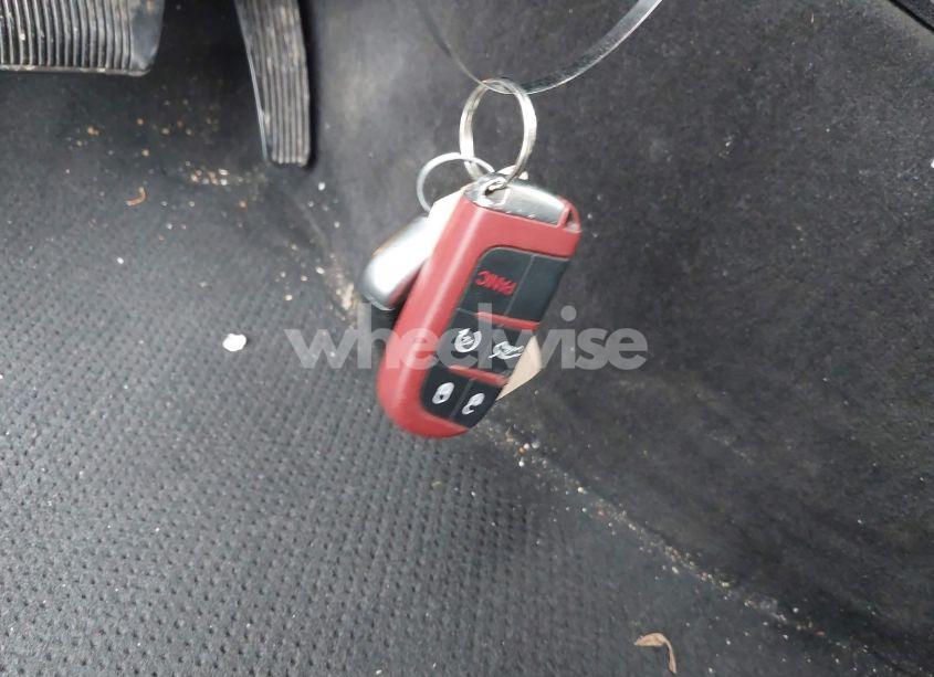 Photo 11 of 2014 Chrysler 300 (VIN 2C3CCARG4EH341886)