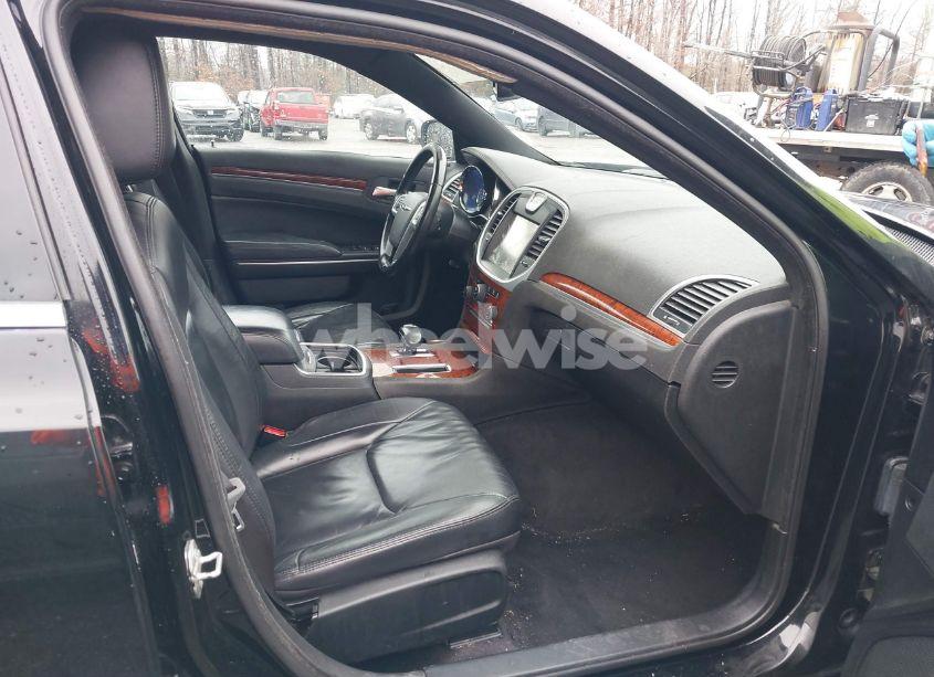 Photo 5 of 2014 Chrysler 300 (VIN 2C3CCARG4EH341886)