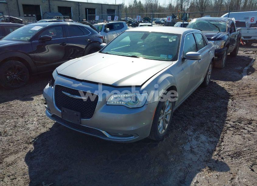 Photo 2 of 2015 Chrysler 300 LIMITED (VIN 2C3CCARG4FH760693)