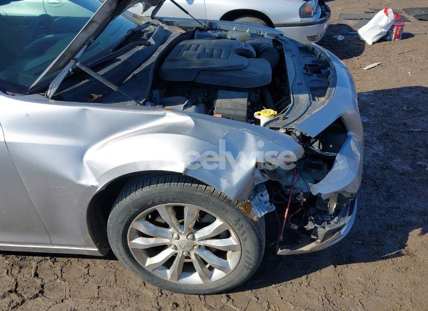 Photo 21 of 2015 Chrysler 300 LIMITED (VIN 2C3CCARG4FH760693)