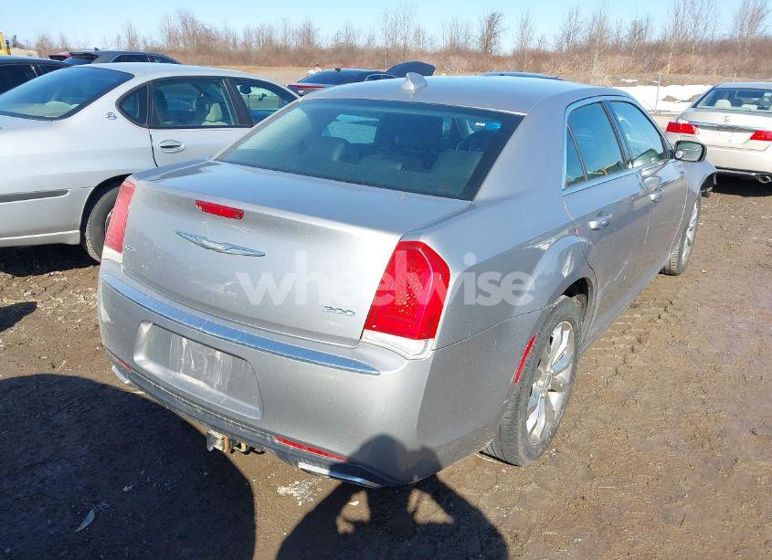 Photo 4 of 2015 Chrysler 300 LIMITED (VIN 2C3CCARG4FH760693)