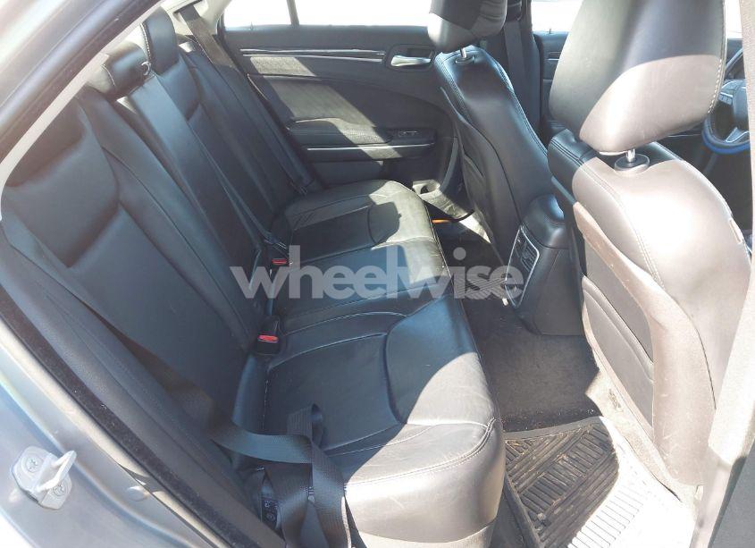 Photo 8 of 2015 Chrysler 300 LIMITED (VIN 2C3CCARG4FH760693)