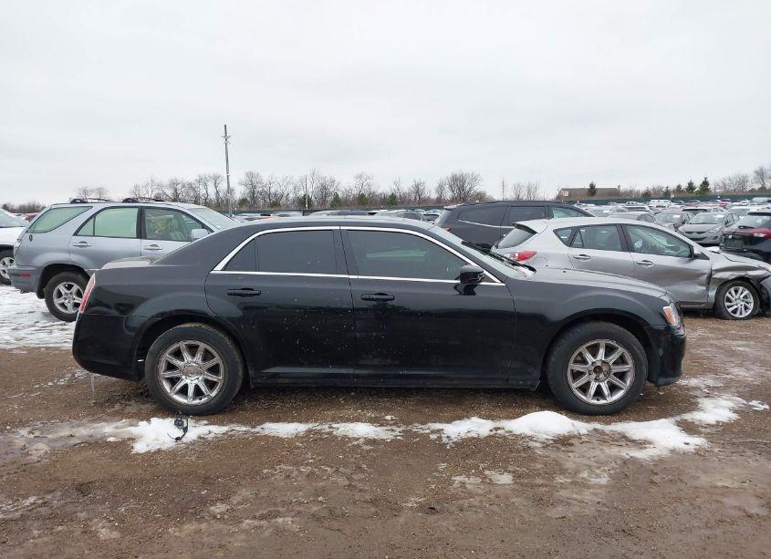 Photo 14 of 2014 Chrysler 300 (VIN 2C3CCARG5EH297476)