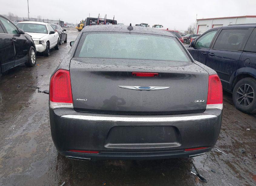 Photo 16 of 2016 Chrysler 300 LIMITED (VIN 2C3CCARG5GH278333)