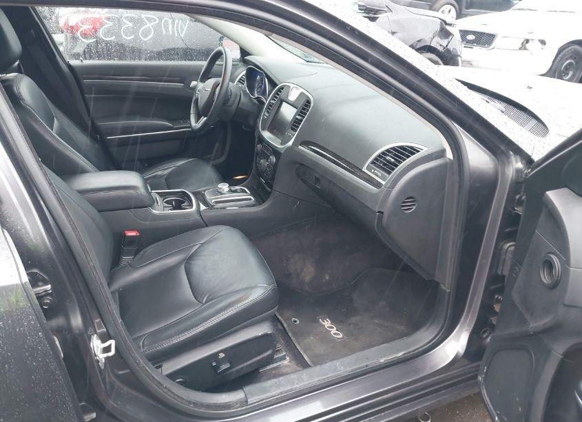 Photo 5 of 2016 Chrysler 300 LIMITED (VIN 2C3CCARG5GH278333)